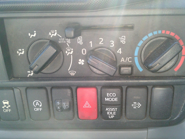 日野 デュトロ TKG-XZU675M(4WD)の写真18