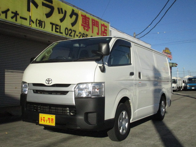 トヨタ ハイエースバン QDF-GDH206V 4WD