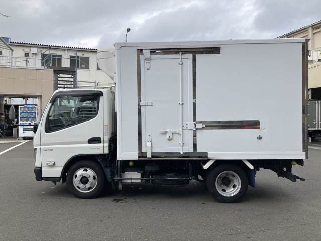 三菱 キャンター 2RG-FBAV0の写真4