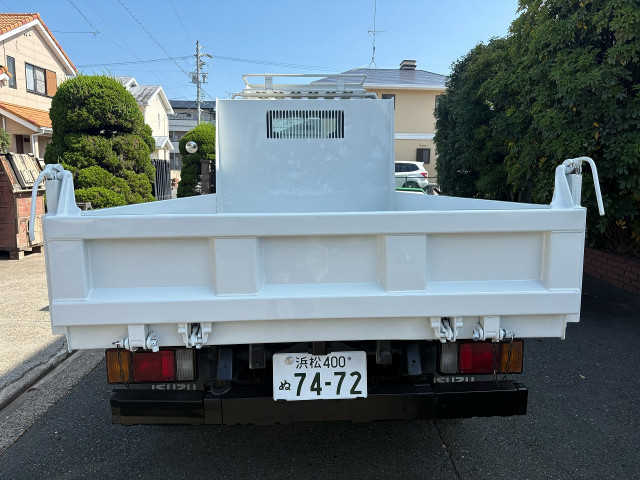 いすゞ エルフ TPG-NJR85AD(2WD)の写真6