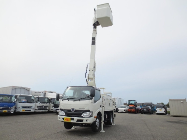 日野 デュトロ TPG-XZU600X 2WD