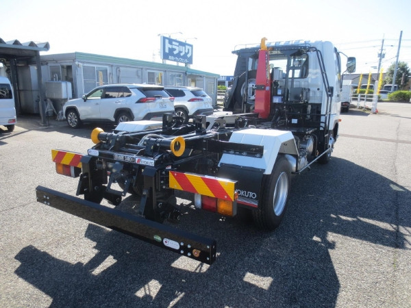 三菱 ファイター 2KG-FK72F(2WD)の写真4