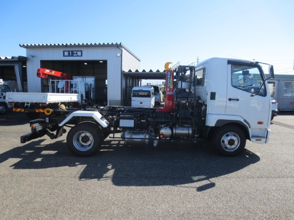 三菱 ファイター 2KG-FK72F(2WD)の写真8