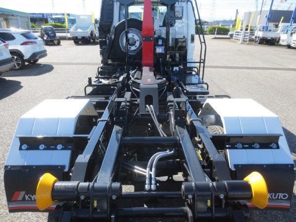 三菱 ファイター 2KG-FK72F(2WD)の写真14