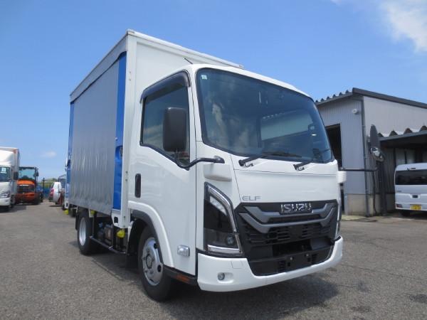 いすゞ エルフ 2TG-NMR88AM(2WD)の写真2