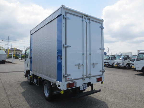 いすゞ エルフ 2TG-NMR88AM(2WD)の写真5
