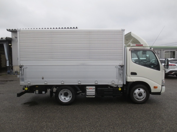 日野 デュトロ 2RG-XZU605M(2WD)の写真8