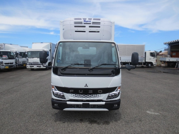 三菱 キャンター 2RG-FBAV0(2WD)の写真6