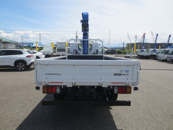 いすゞ エルフ TPG-NKR85AR(2WD)の写真7