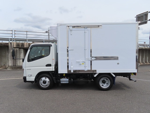 三菱 キャンター 2RG-FBAV0の写真7