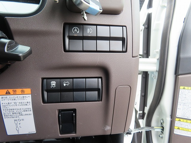 三菱 キャンター 2RG-FBAV0の写真26