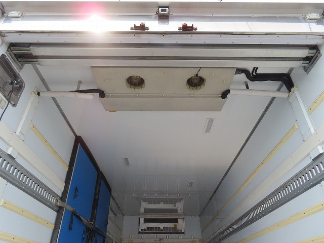 三菱 ファイター 2KG-FK65FY(2WD)の写真12