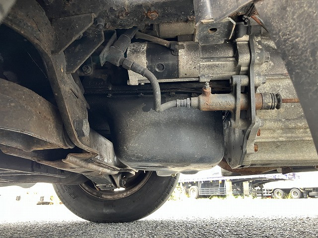 三菱 キャンター KK-FE6EE(2WD)の写真13
