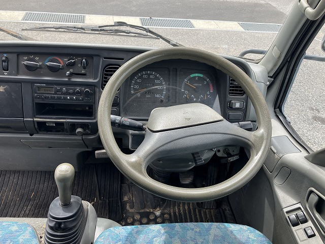 三菱 キャンター KK-FE6EE(2WD)の写真21
