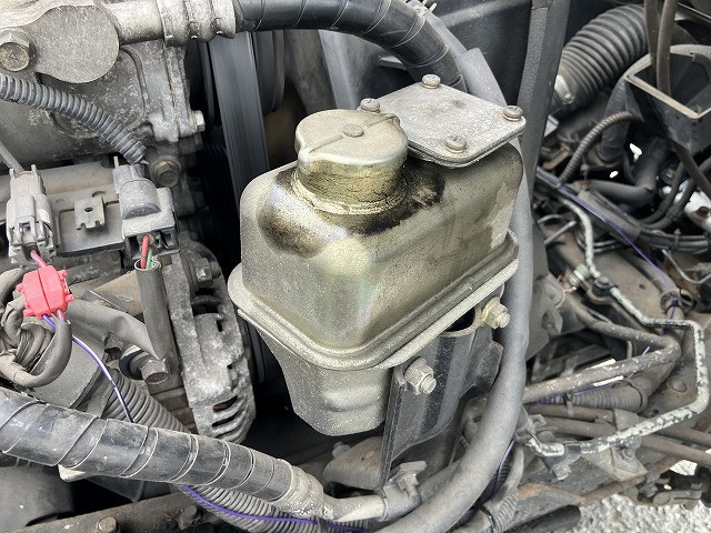 三菱 キャンター KK-FE6EE(2WD)の写真30