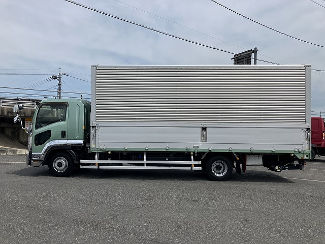 いすゞ フォワード 2RG-FRR90T2(2WD)の写真7