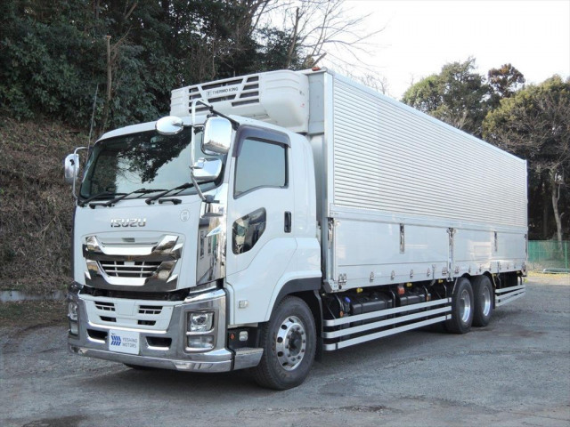 ギガ 冷蔵・冷凍車