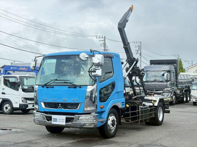 三菱 ファイター QKG-FK62FZ 2WD