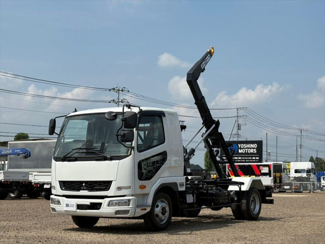 三菱 ファイター 2KG-FK62F 2WD