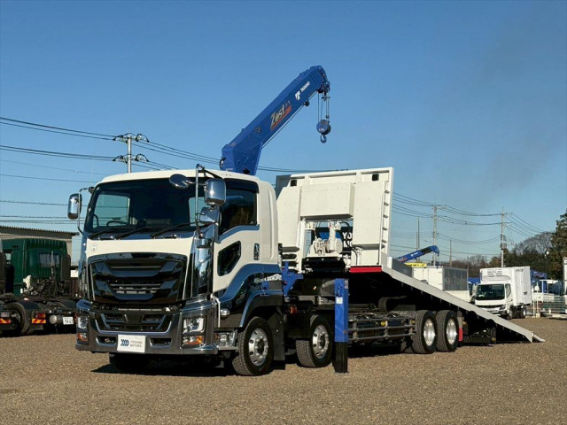 いすゞ ギガ 2PG-CYH77D 8x4