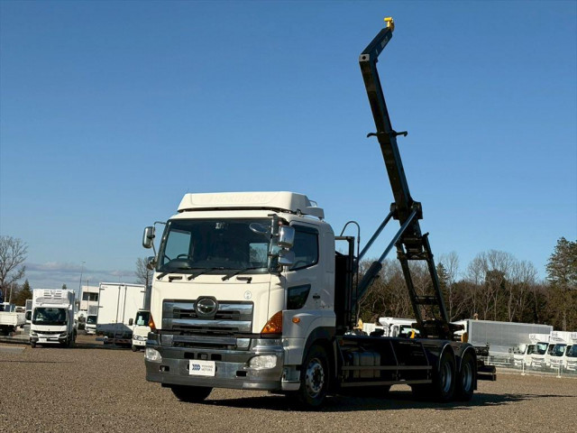 日野 プロフィア QKG-FS1EWBA 6x4