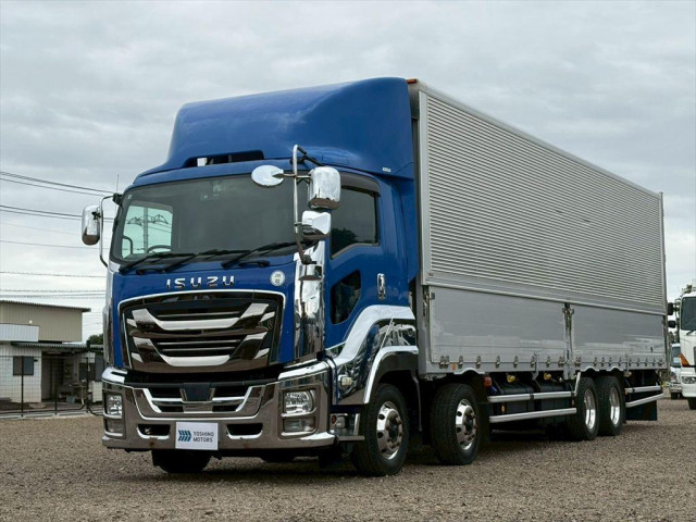 いすゞ ギガ QPG-CYJ77B 8x4