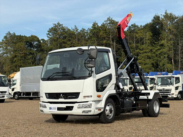 三菱 ファイター 2KG-FK72F 2WD