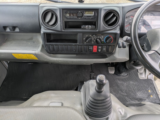日野 デュトロ TKG-XZU620T(2WD)の写真29