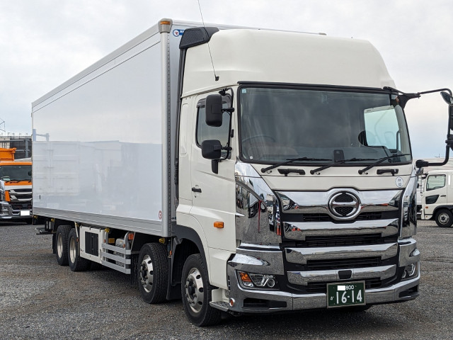 日野 プロフィア 2DG-FW1AHC(2WD)の写真2