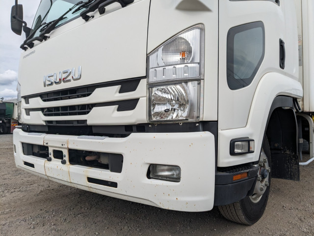 いすゞ フォワード TKG-FRR90S2(2WD)の写真49