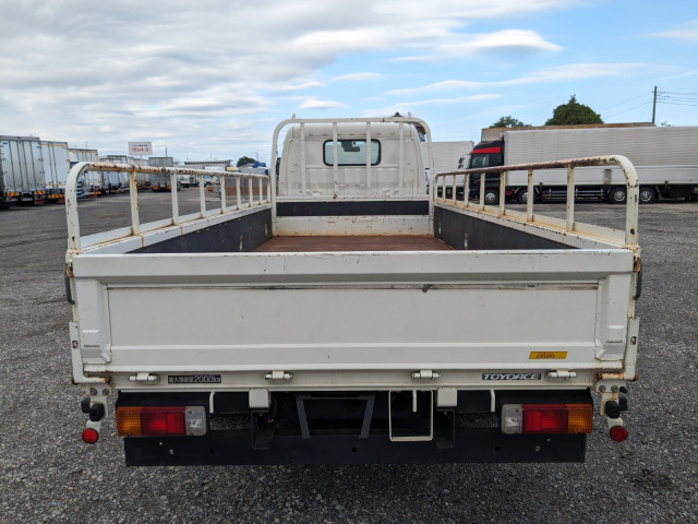 トヨタ トヨエース TKG-XZC655(2WD)の写真6