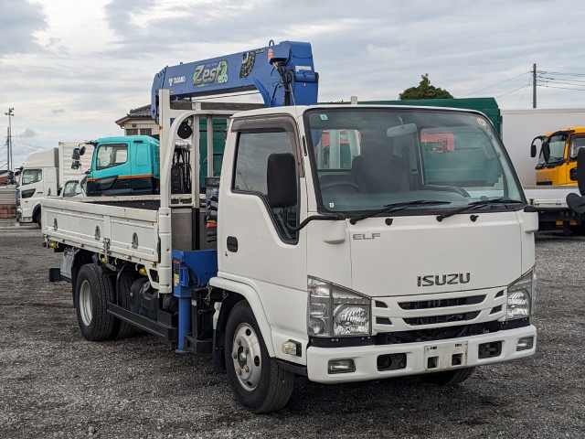 いすゞ エルフ TRG-NKR85R(2WD)の写真2
