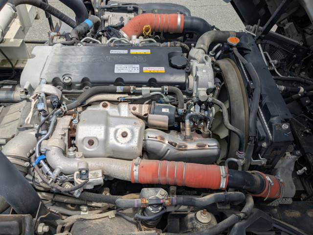 いすゞ エルフ 2PG-NPR88N(2WD)の写真33