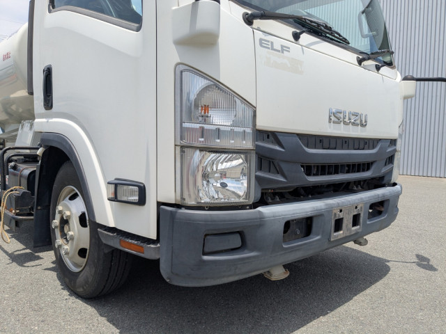 いすゞ エルフ 2PG-NPR88N(2WD)の写真35