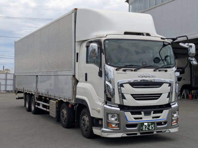 いすゞ ギガ 2PG -CYJ77C(8x4)の写真2
