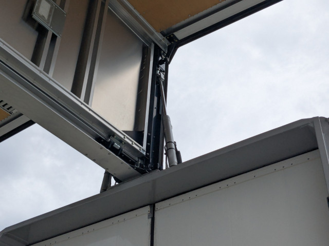 いすゞ ギガ 2PG -CYJ77C(8x4)の写真36