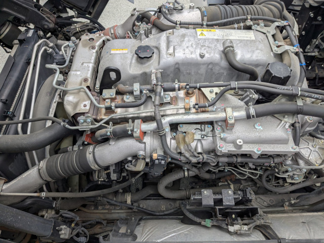 いすゞ ギガ 2PG -CYJ77C(8x4)の写真43