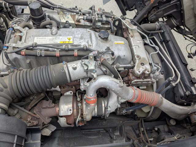 いすゞ ギガ 2PG -CYJ77C(8x4)の写真46