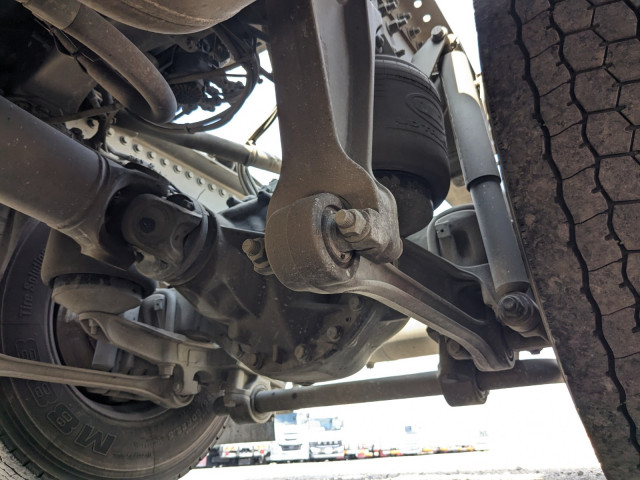 UD クオン 2RG-GK5DAD(2WD)の写真25
