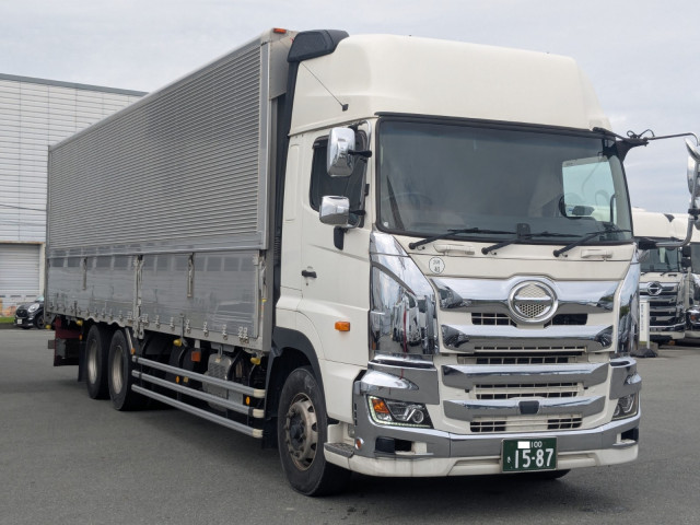 日野 プロフィア 2DG-FR1AHG(6x2)の写真2