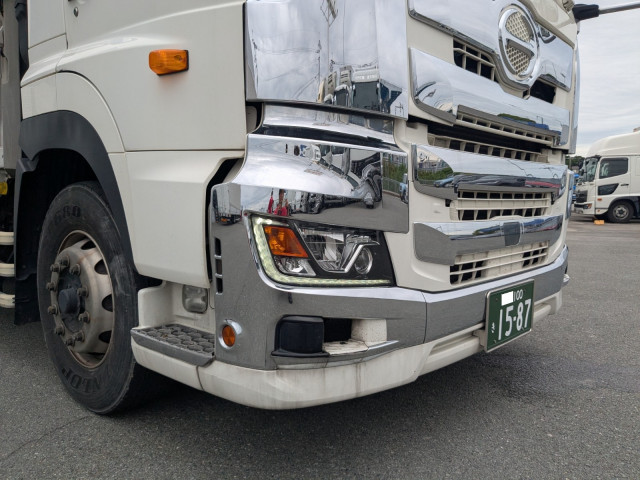 日野 プロフィア 2DG-FR1AHG(6x2)の写真44