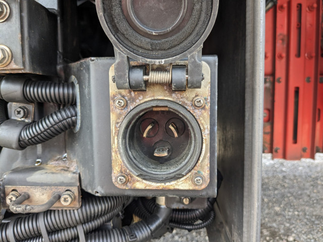 日野 プロフィア 2DG-FS1EHG(6x2)の写真36
