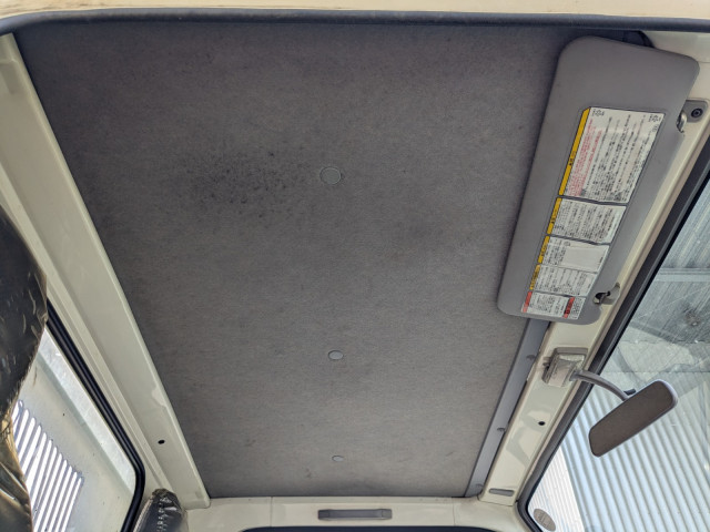 いすゞ エルフ TPG-NKR85AN(2WD)の写真9