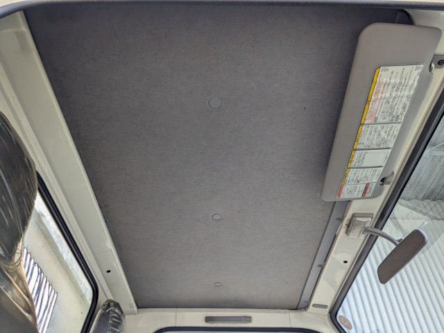 いすゞ エルフ TPG-NKR85AN(2WD)の写真39