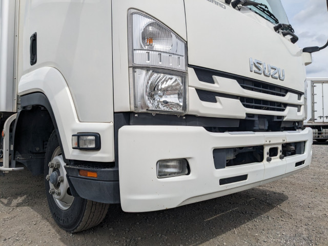 いすゞ フォワード 2PG-FRR90S2(2WD)の写真26