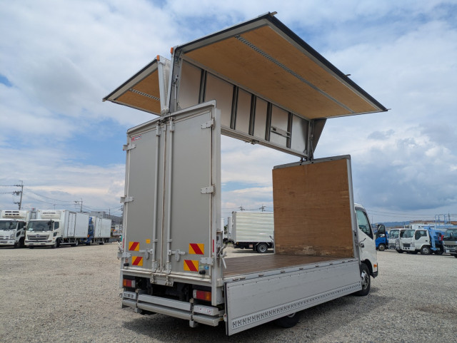 日野 デュトロ 2RG-XZU712M(2WD)の写真40