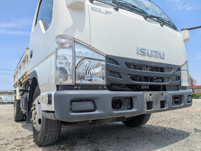 いすゞ エルフ TPG-NKR85AN(2WD)の写真25