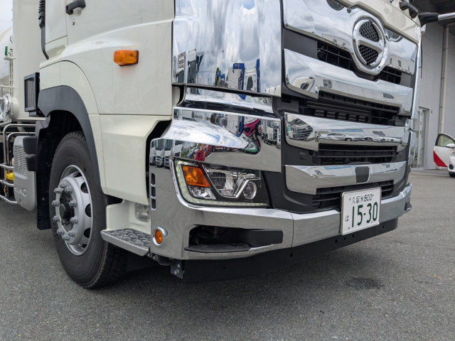 日野 プロフィア 2DG-FS1AJE(6x4)の写真13