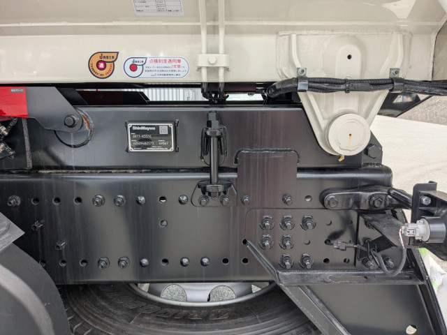 日野 プロフィア 2DG-FS1AJE(6x4)の写真15