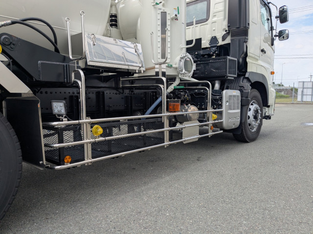 日野 プロフィア 2DG-FS1AJE(6x4)の写真23